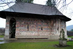 Prezentare in imagini: descriere, poze, harta, cazare, atractii–drumetii Manastiri din Bucovina Cazare